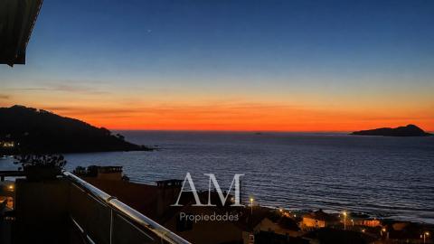 CHALET MUY EXCLUSIVO CON ESPECTACULARES VISTAS AL MAR, LAS PLAYAS Y LAS ISLAS CIES.CALIDAD Y PRIVACIDAD.