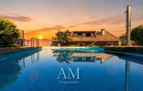 CHALET MUY EXCLUSIVO CON ESPECTACULARES VISTAS AL MAR, LAS PLAYAS Y LAS ISLAS CIES.CALIDAD Y PRIVACIDAD.