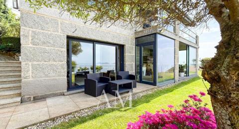 CHALET MUY EXCLUSIVO CON ESPECTACULARES VISTAS AL MAR, LAS PLAYAS Y LAS ISLAS CIES.CALIDAD Y PRIVACIDAD.