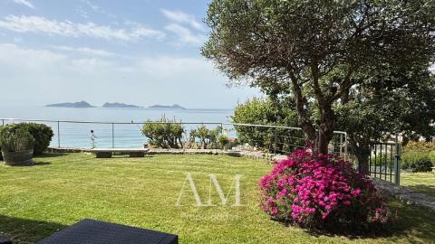 CHALET MUY EXCLUSIVO CON ESPECTACULARES VISTAS AL MAR, LAS PLAYAS Y LAS ISLAS CIES.CALIDAD Y PRIVACIDAD.