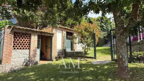 CHALET MUY EXCLUSIVO CON ESPECTACULARES VISTAS AL MAR, LAS PLAYAS Y LAS ISLAS CIES.CALIDAD Y PRIVACIDAD.