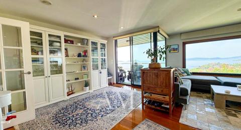 CHALET MUY EXCLUSIVO CON ESPECTACULARES VISTAS AL MAR, LAS PLAYAS Y LAS ISLAS CIES.CALIDAD Y PRIVACIDAD.