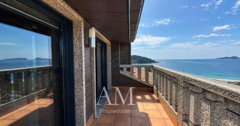 CHALET MUY EXCLUSIVO CON ESPECTACULARES VISTAS AL MAR, LAS PLAYAS Y LAS ISLAS CIES.CALIDAD Y PRIVACIDAD.