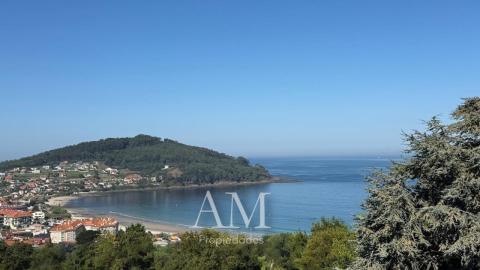 CHALET MUY EXCLUSIVO CON ESPECTACULARES VISTAS AL MAR, LAS PLAYAS Y LAS ISLAS CIES.CALIDAD Y PRIVACIDAD.