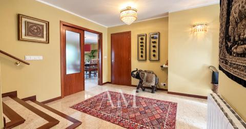 CHALET EN DONAS CON VISTAS ABIERTAS AL VALLE MIÑOR Y A LAS MONTAÑAS PARCELA DE 835 M² · PRIVACIDAD Y TRANQUILIDAD. AMPLIAS TERRAZAS.