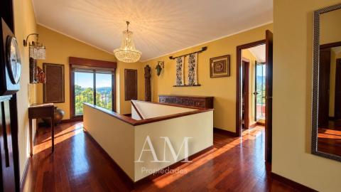 CHALET EN DONAS CON VISTAS ABIERTAS AL VALLE MIÑOR Y A LAS MONTAÑAS PARCELA DE 835 M² · PRIVACIDAD Y TRANQUILIDAD. AMPLIAS TERRAZAS.