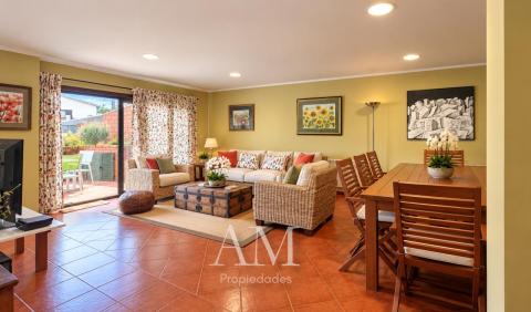 CHALET EN DONAS CON VISTAS ABIERTAS AL VALLE MIÑOR Y A LAS MONTAÑAS PARCELA DE 835 M² · PRIVACIDAD Y TRANQUILIDAD. AMPLIAS TERRAZAS.