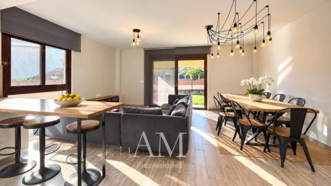 CHALET A PIE DE PLAYA EN HIO, TERRAZA CON VISTAS PANORAMICAS Y JARDIN, AEROTERMIA Y SUELO RADIANTE