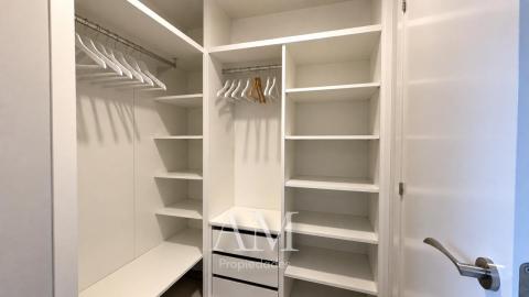 CHALET A PIE DE PLAYA EN HIO, TERRAZA CON VISTAS PANORAMICAS Y JARDIN, AEROTERMIA Y SUELO RADIANTE