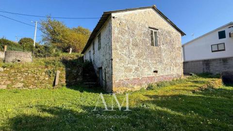CASA CON PARCELA 600 M2 EN PRADO